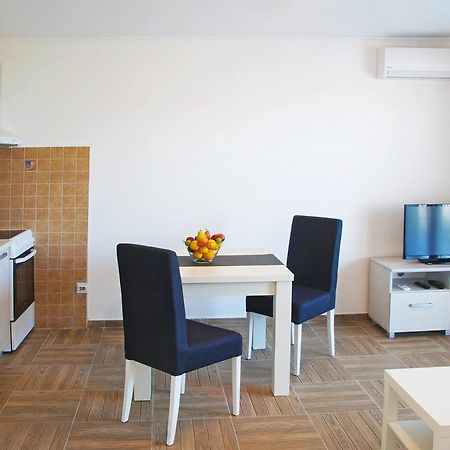 Apartmani Tivat Kaludjerovic Rom bilde