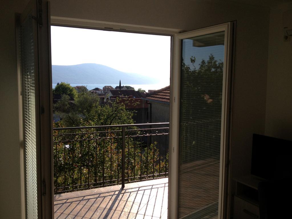 Apartmani Tivat Kaludjerovic Rom bilde